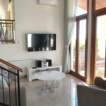 Hermiona Villa